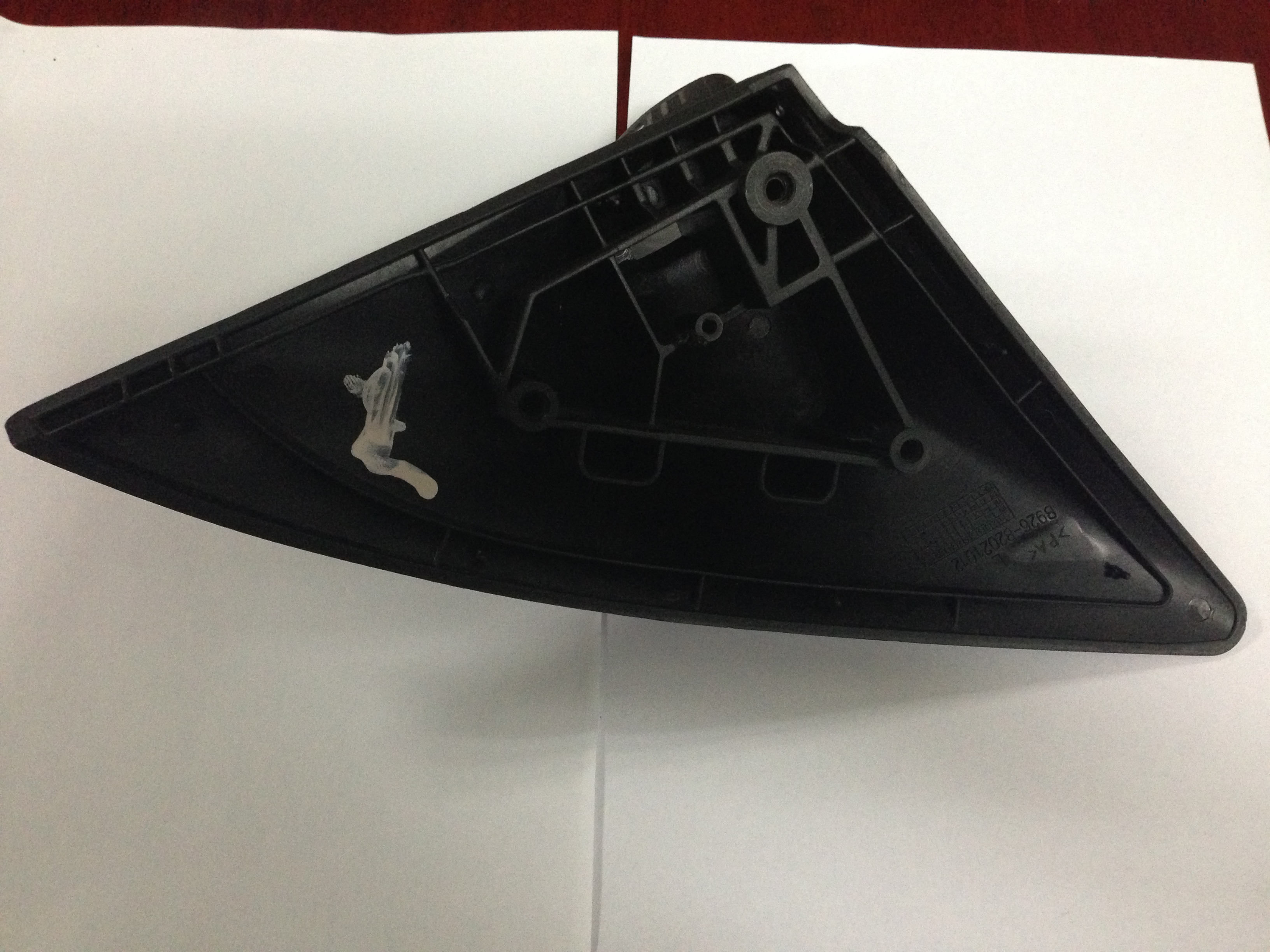 塑料模具廠家生產(chǎn)汽車配件，燈罩注塑模具開模 汽車燈罩