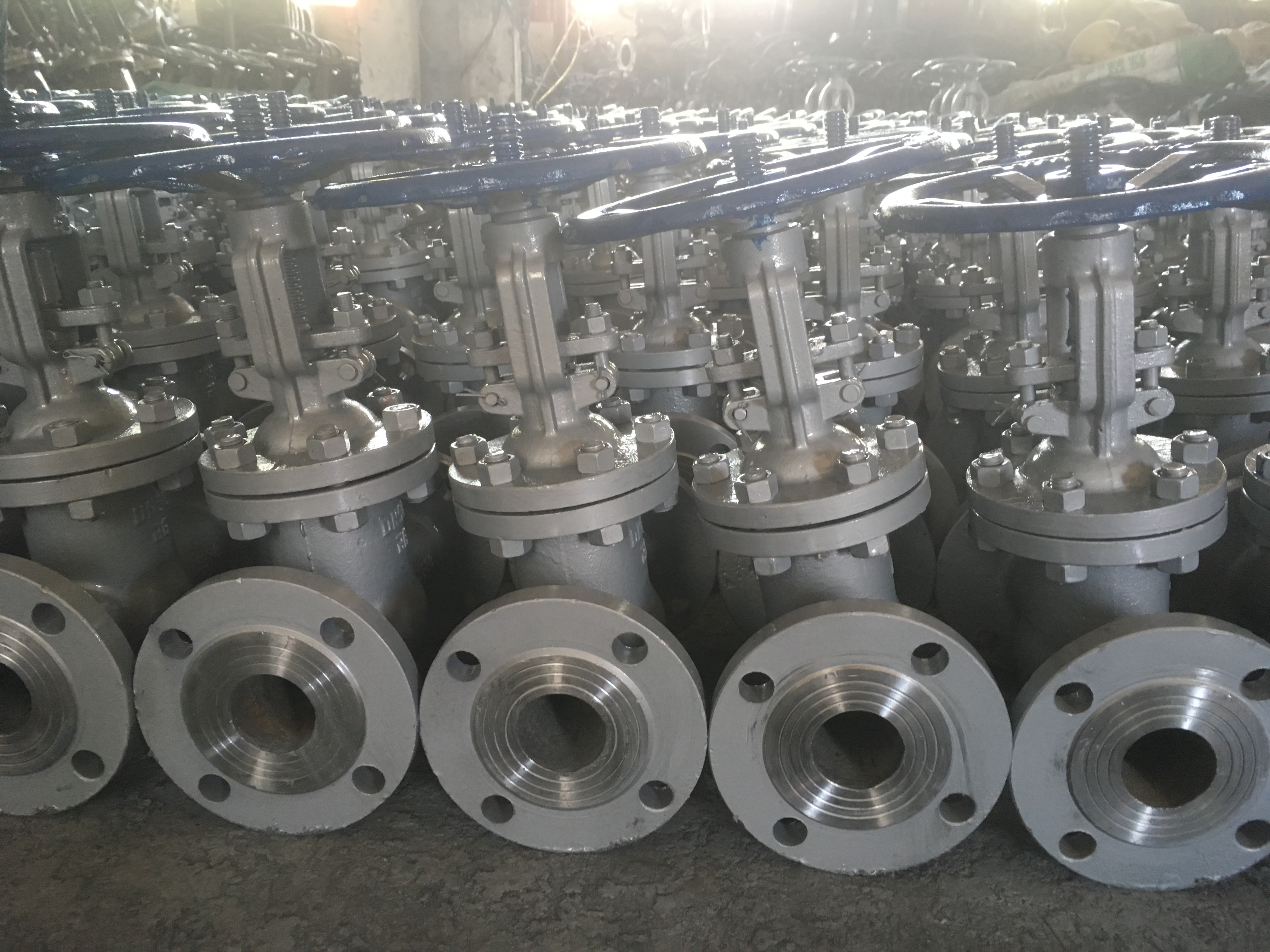 供應(yīng)  法蘭連接鑄鋼閘閥 DN25