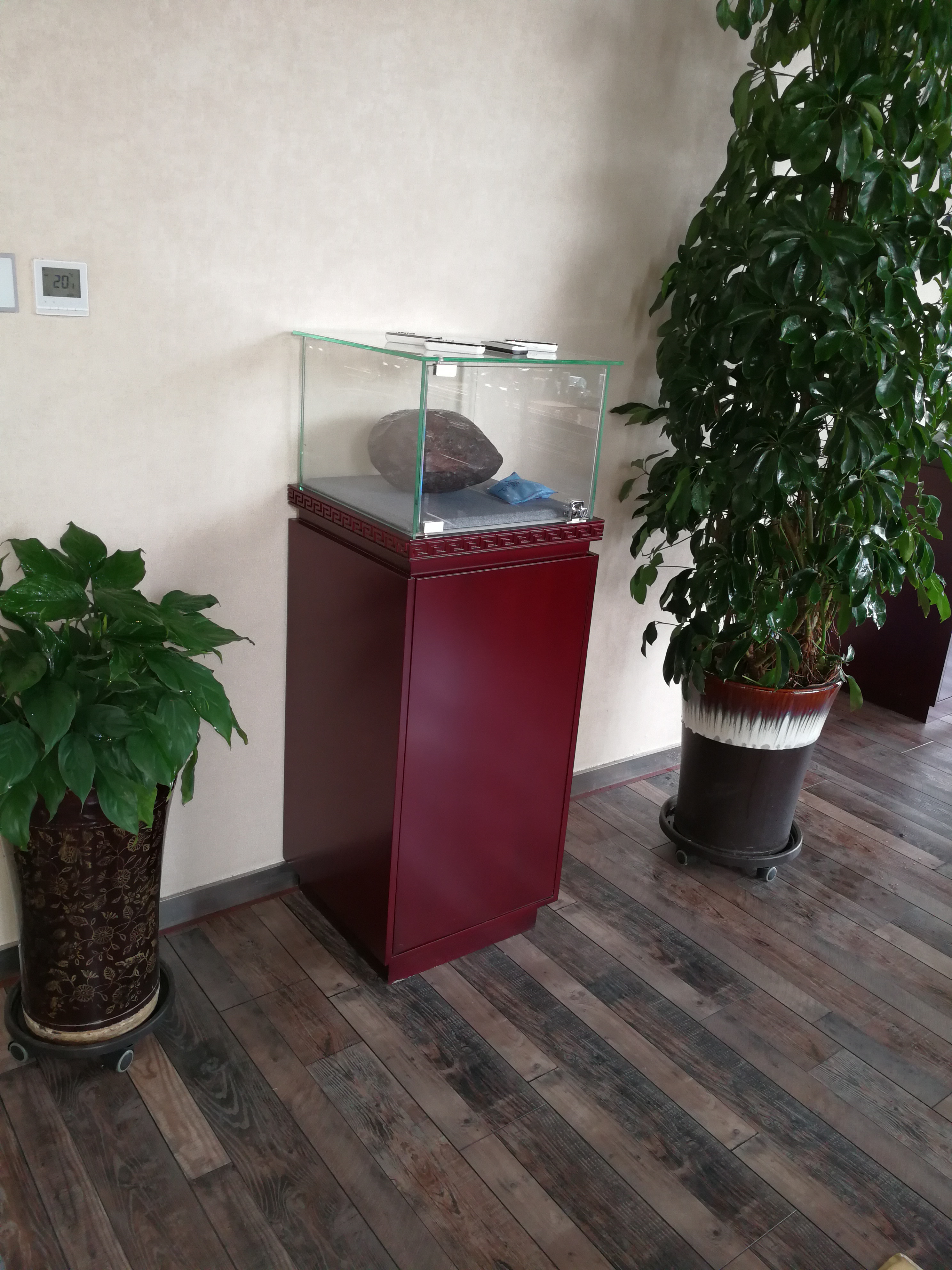 奇石展柜，博物館展柜 奇石展柜，博物館展柜，校史館展柜