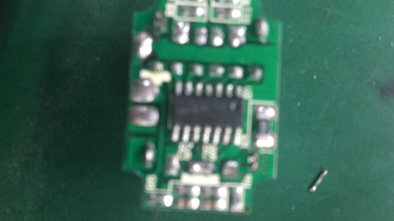 LED數(shù)碼管顯示車充顯示方案QC3.0快充顯示輸出電流電壓顯示雙口USB顯示5V到12V顯示