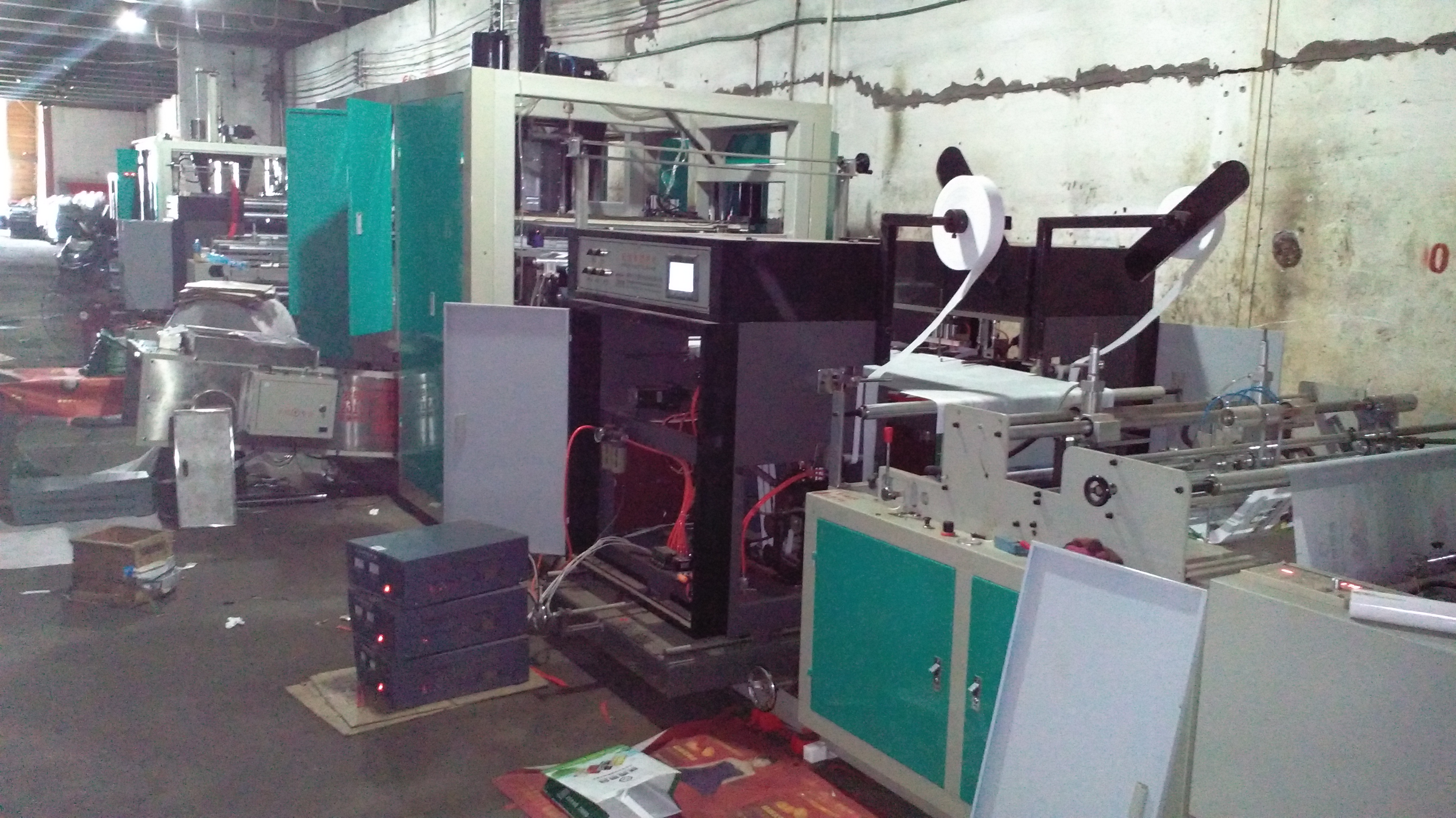 無紡布立體一次性制袋機 多功能立體制袋機