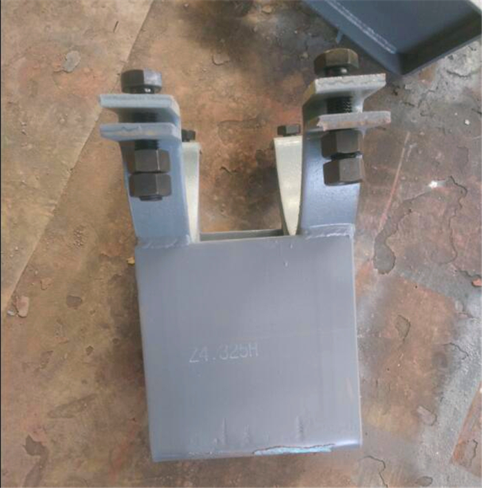 不銹鋼管夾滑動(dòng)支座Z5.298H 不銹鋼管夾滑動(dòng)支座Z3.298H