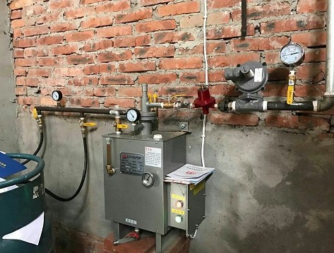 供應(yīng)酒店廚房*壁掛式汽化器 酒店廚房*安裝中旺壁掛式汽化器