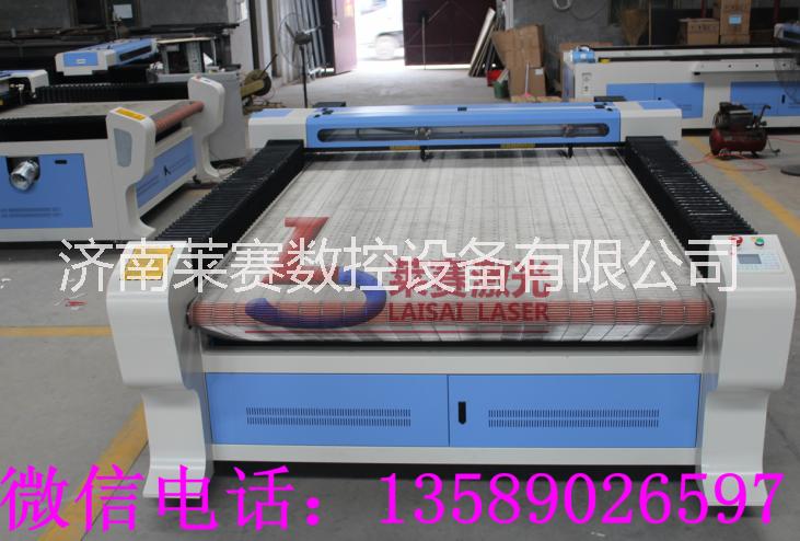 沙發(fā)自動(dòng)裁布機(jī) 激光送料裁剪機(jī) 多頭大幅面沙發(fā)裁布機(jī) 激光裁床廠家