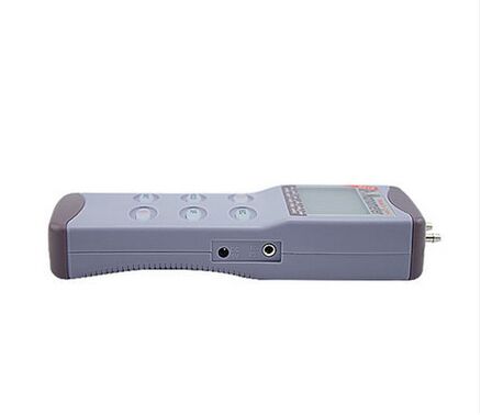 臺(tái)灣衡欣AZ-8215便攜式數(shù)顯壓力表