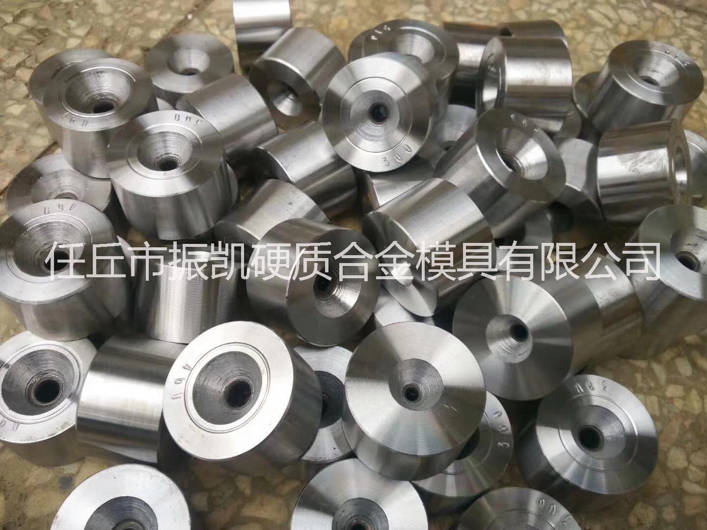 聚晶拉絲模具