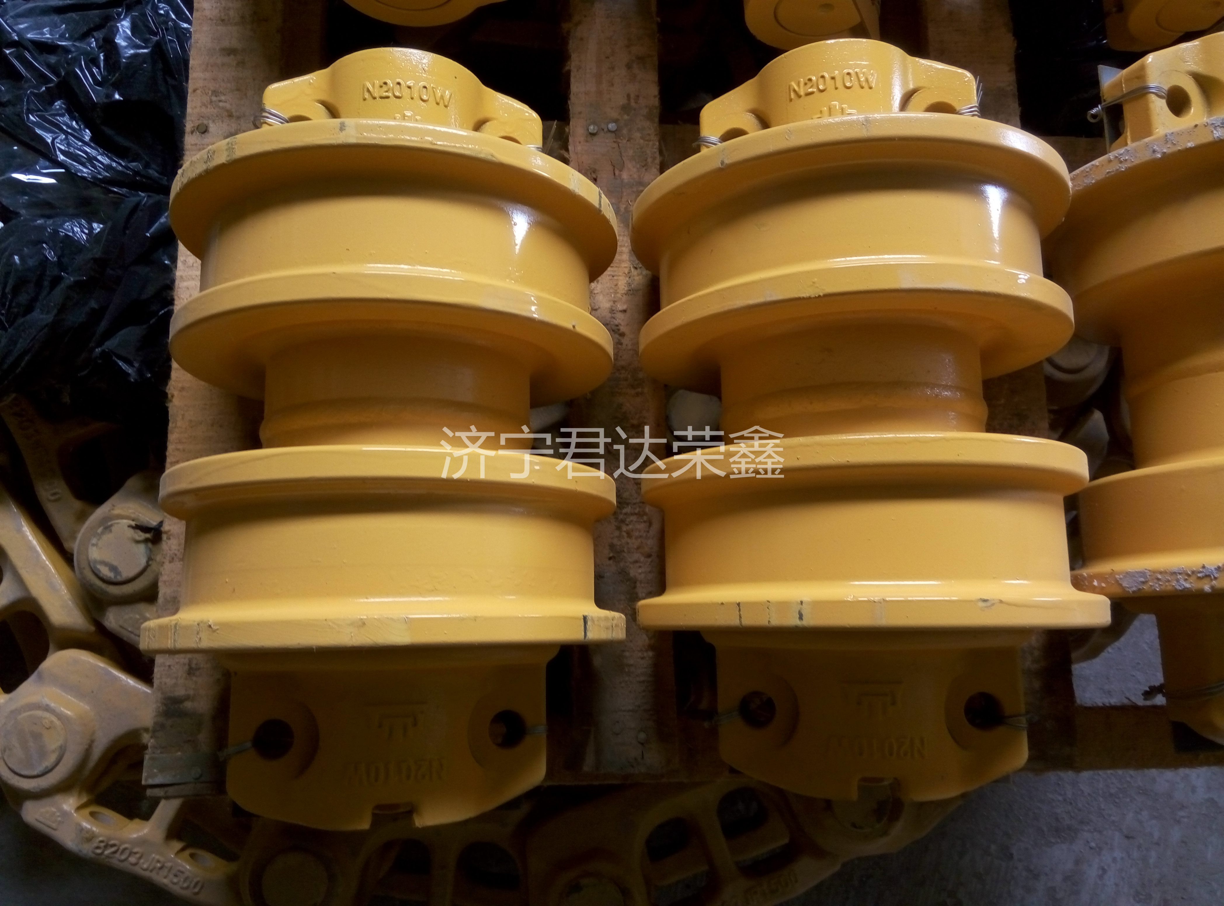 單邊支重輪雙邊支重輪支重輪總成SD16SD22S