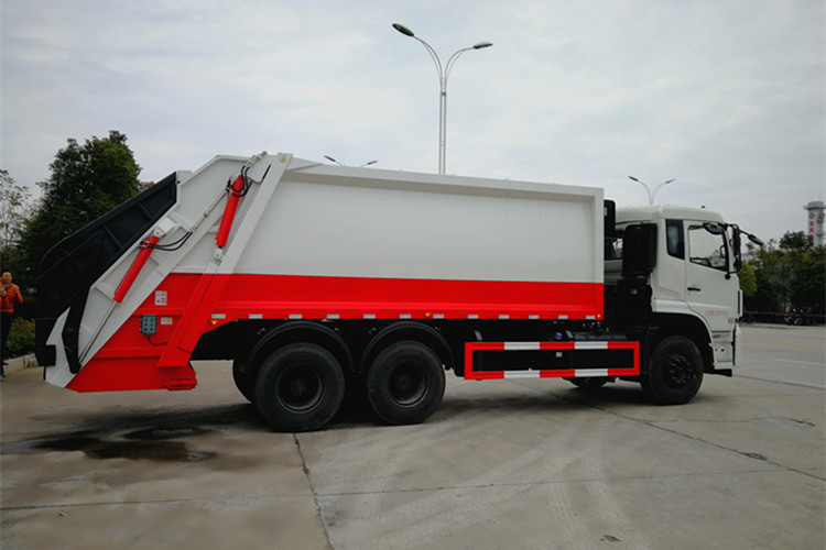 東風(fēng)*18-20方壓縮式垃圾車 PLC一鍵操作 更省心