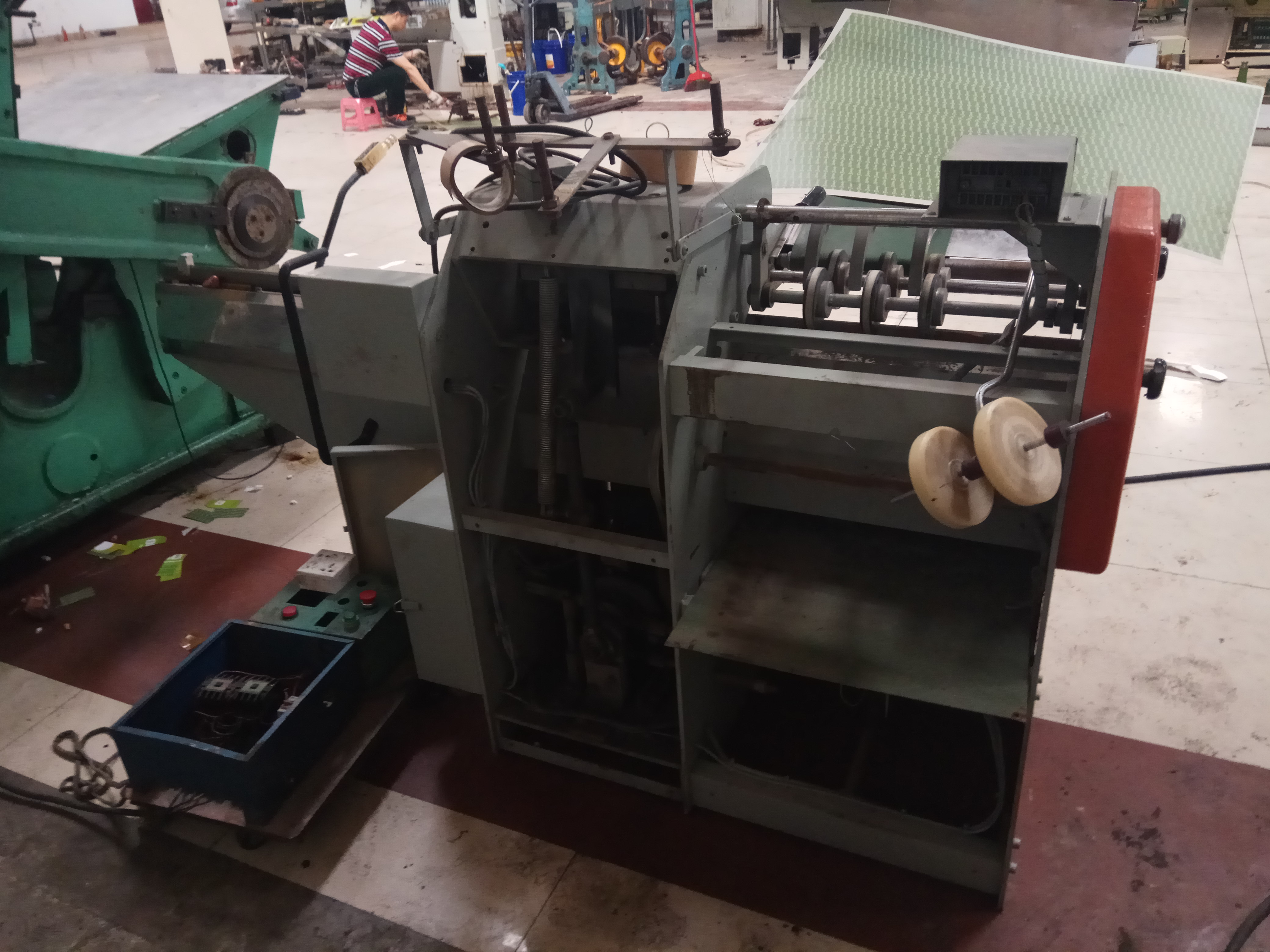 二手404半自動騎馬釘書機(jī) 二手半自動騎馬釘書機(jī)