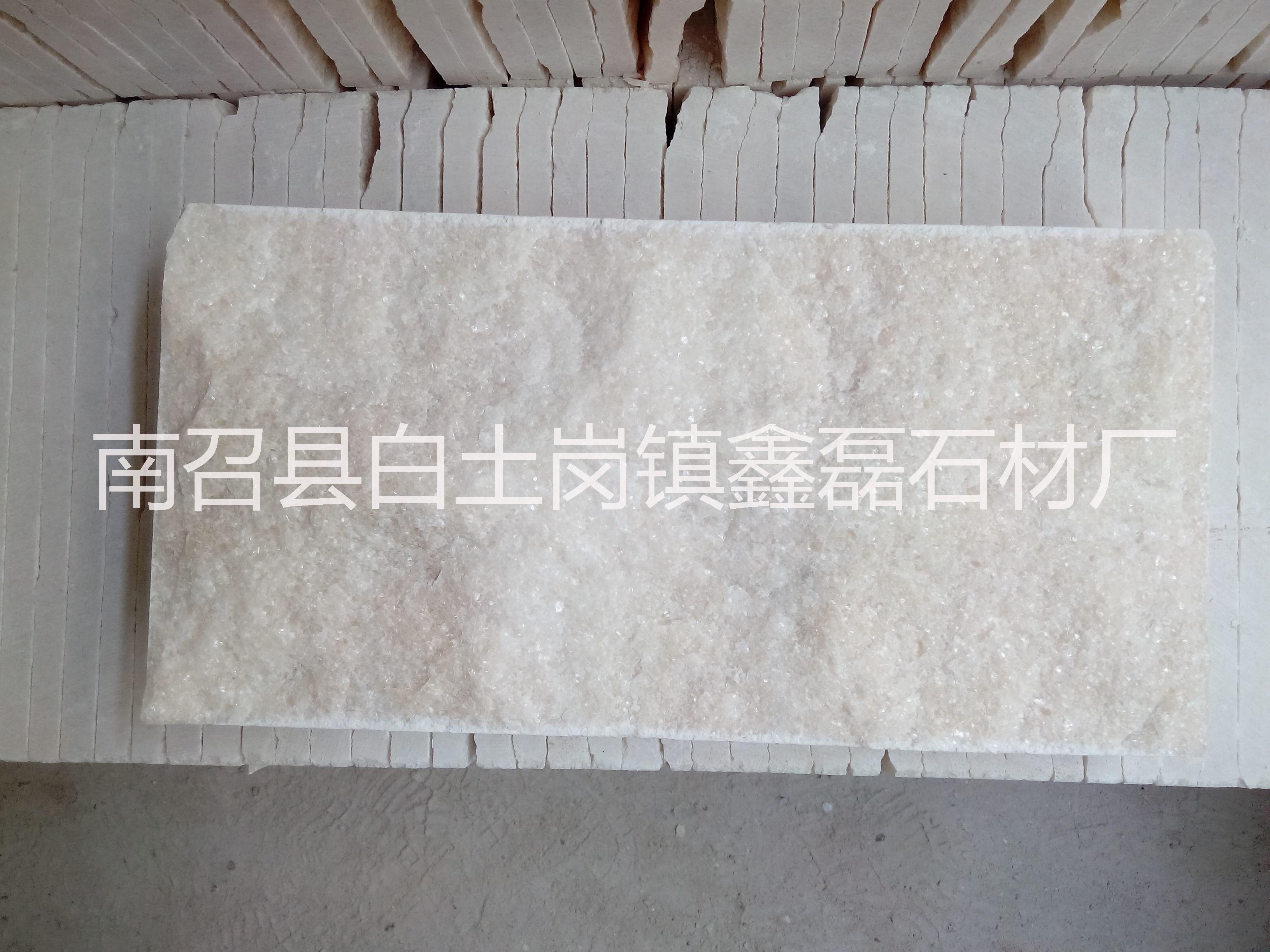 河南水晶白外墻磚柱子墻城堡石 河南天然柱子墻大理石包柱石庭院景觀石  河南柱子墻藝術(shù)磚地磚瓷磚