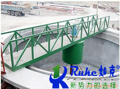 ZBXN型刮泥機(jī)特點(diǎn)