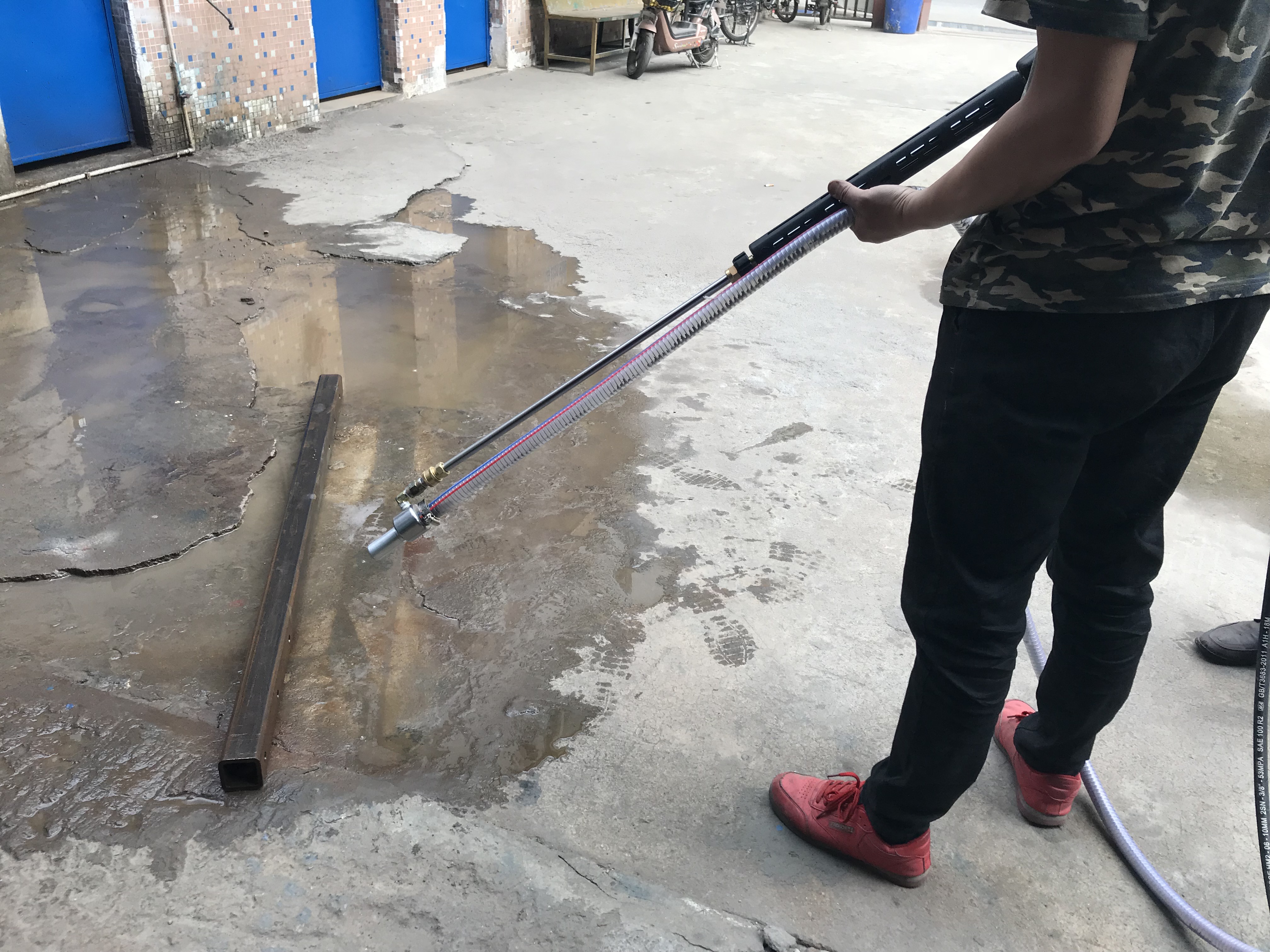 佛山榮高提供 水噴砂設(shè)備 鋼結(jié)構(gòu)水噴砂環(huán)保無塵