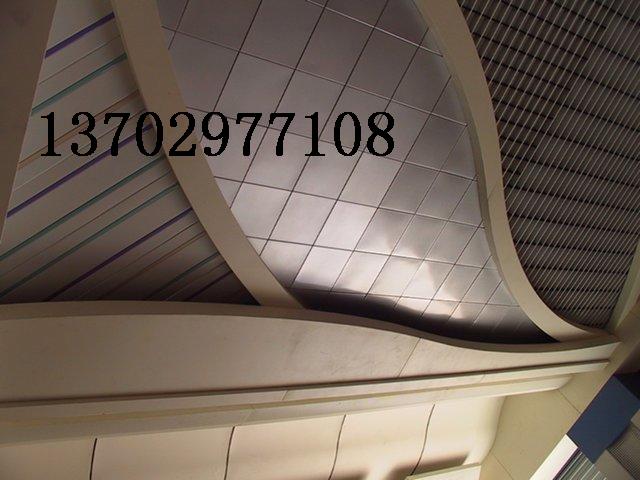 造型復(fù)合蜂窩板天花