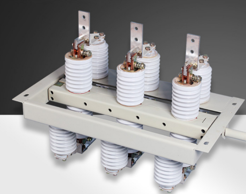 旋轉(zhuǎn)式戶內(nèi)高壓隔離開關(guān)GN30-12/630A