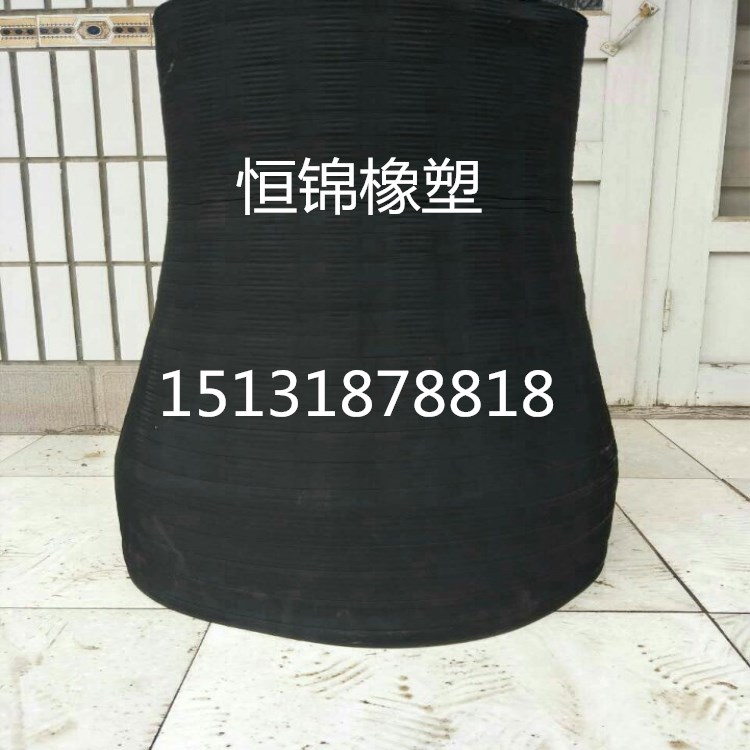 廠家現(xiàn)貨供應 橡膠下料斗 攪拌機下料 橡膠下料斗 攪拌機下料斗