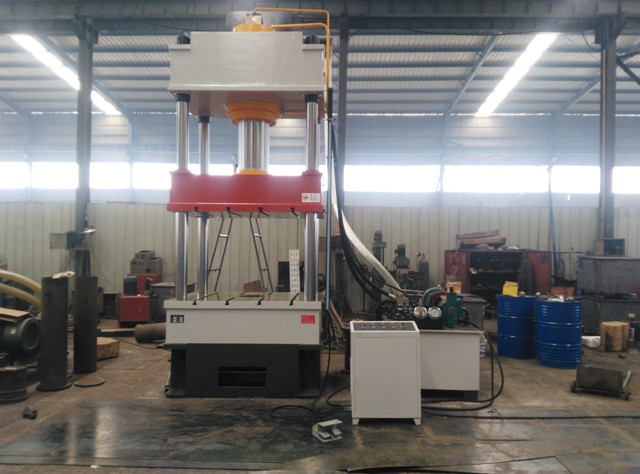 供應(yīng)液壓機(jī) 400噸四柱液壓機(jī) 大型油壓機(jī) 400T液壓機(jī)