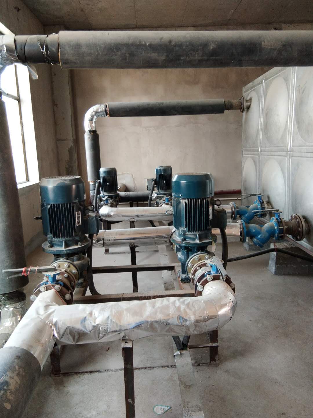 蘭州空氣能供暖設(shè)備安裝維修出售，量大從優(yōu)