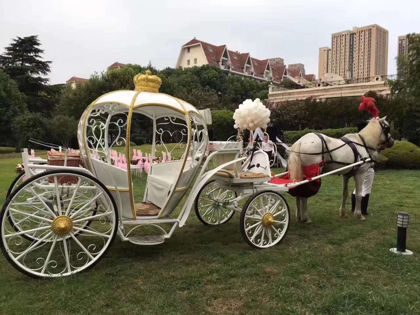 *馬車出租   *馬車廠家租賃   *馬車出售價(jià)格