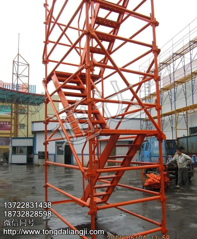 香蕉式安全爬梯通達橋墩施工爬梯