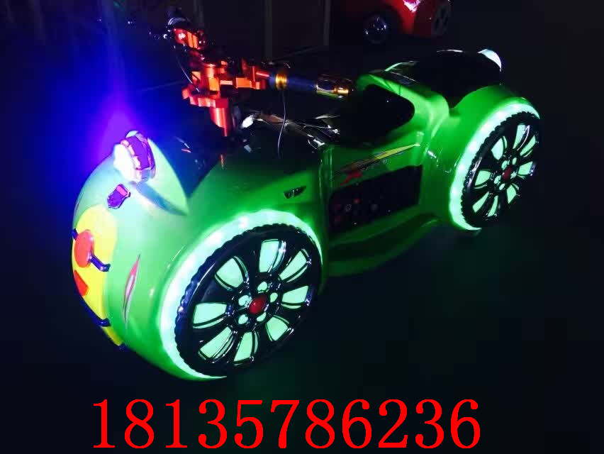 2018新款兒童雙人火星戰(zhàn)車(chē)廣場(chǎng)太子摩托碰碰車(chē)游樂(lè)場(chǎng)電瓶碰碰車(chē)