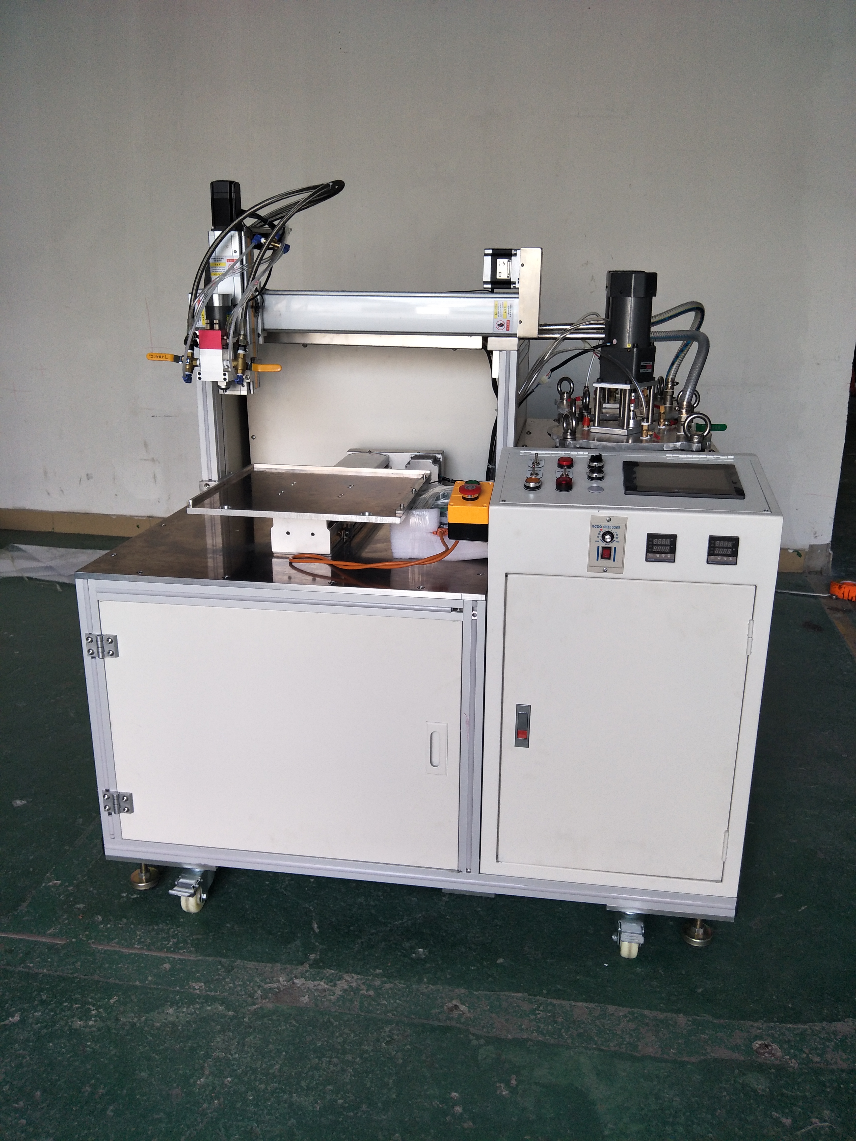 電動牙刷灌膠機(jī)價格-電話-供應(yīng)商