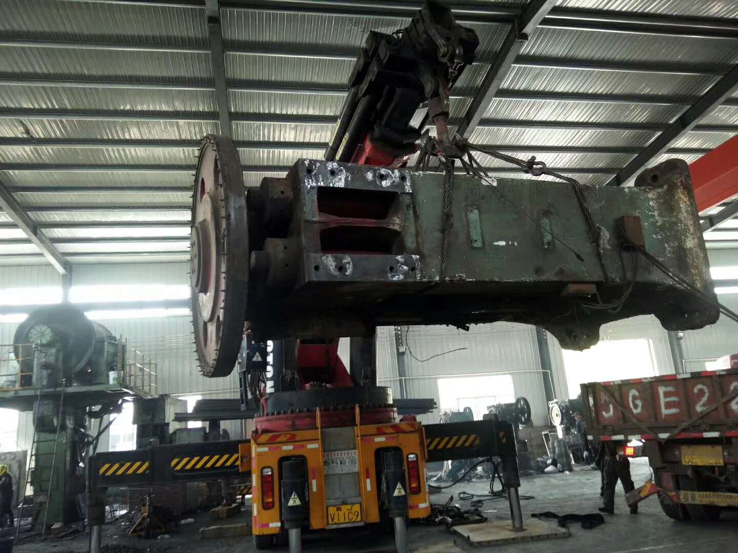 任丘折臂吊車出租  任丘大型折臂吊車出租  任丘100噸折臂吊車租賃