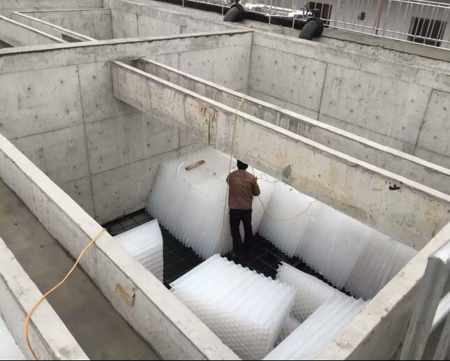斜管 六角蜂窩斜管填料 污水處理沉淀池填料  明陽pp聚丙烯片狀蜂窩斜管