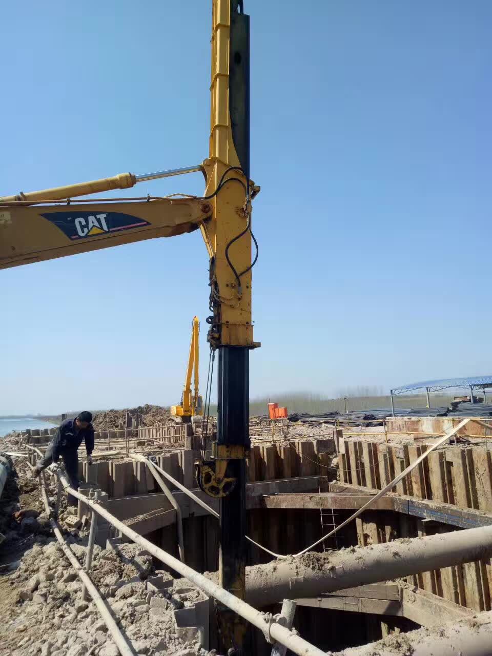 國(guó)內(nèi)挖掘機(jī)伸縮臂價(jià)格