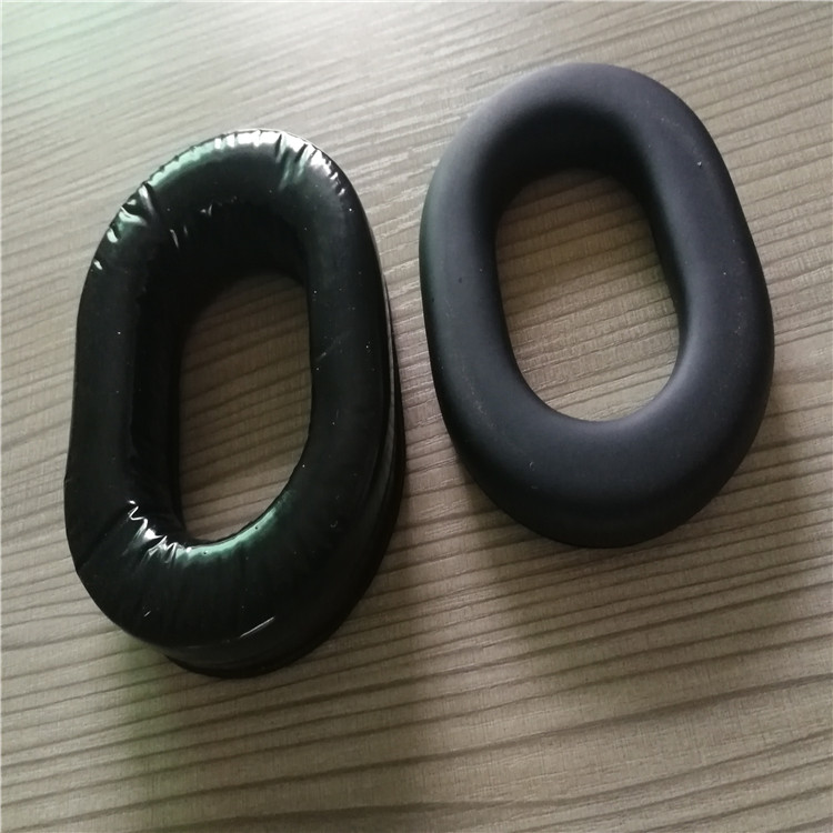 東莞專業(yè)訂做航空耳機(jī)套圖片/吸塑硅膠皮耳套報價/雙拼挖孔海綿耳套價格