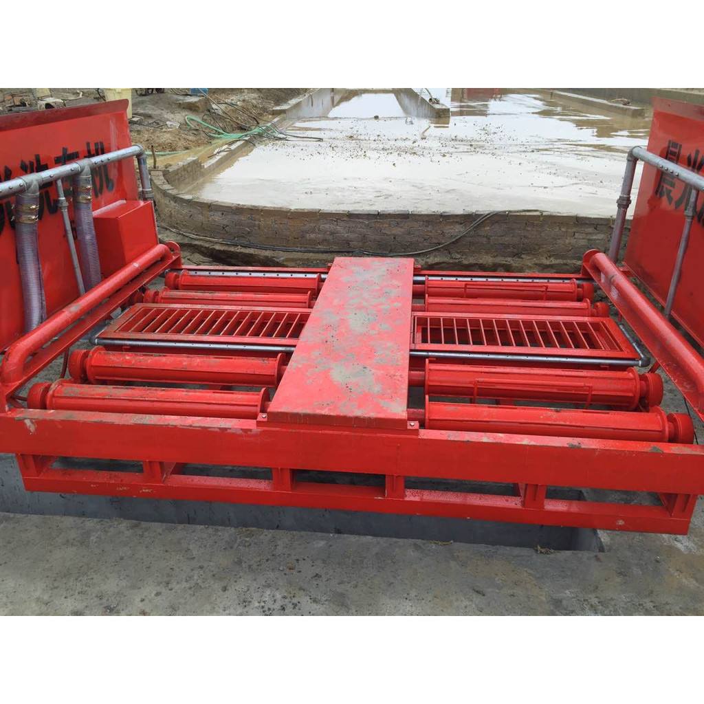 湖北現(xiàn)貨供應(yīng)泥工地滾軸洗車機(jī) 湖北滾軸洗車機(jī)安裝廠家 武漢工地滾軸洗車機(jī)價(jià)格  自動(dòng)滾軸洗車機(jī)無(wú)排泥  工地自動(dòng)沖洗設(shè)備