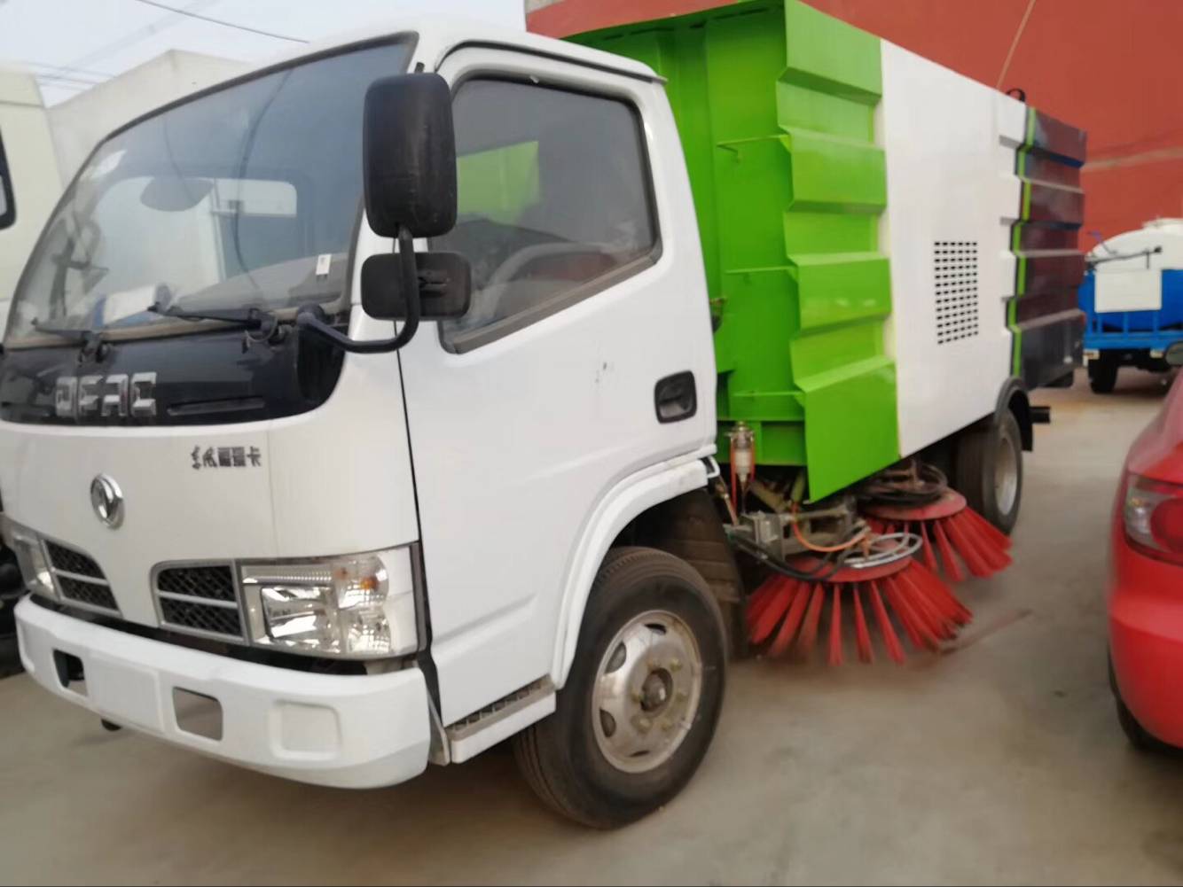 【12方道路清掃車報(bào)價(jià)】 鄆城縣宏興實(shí)業(yè)