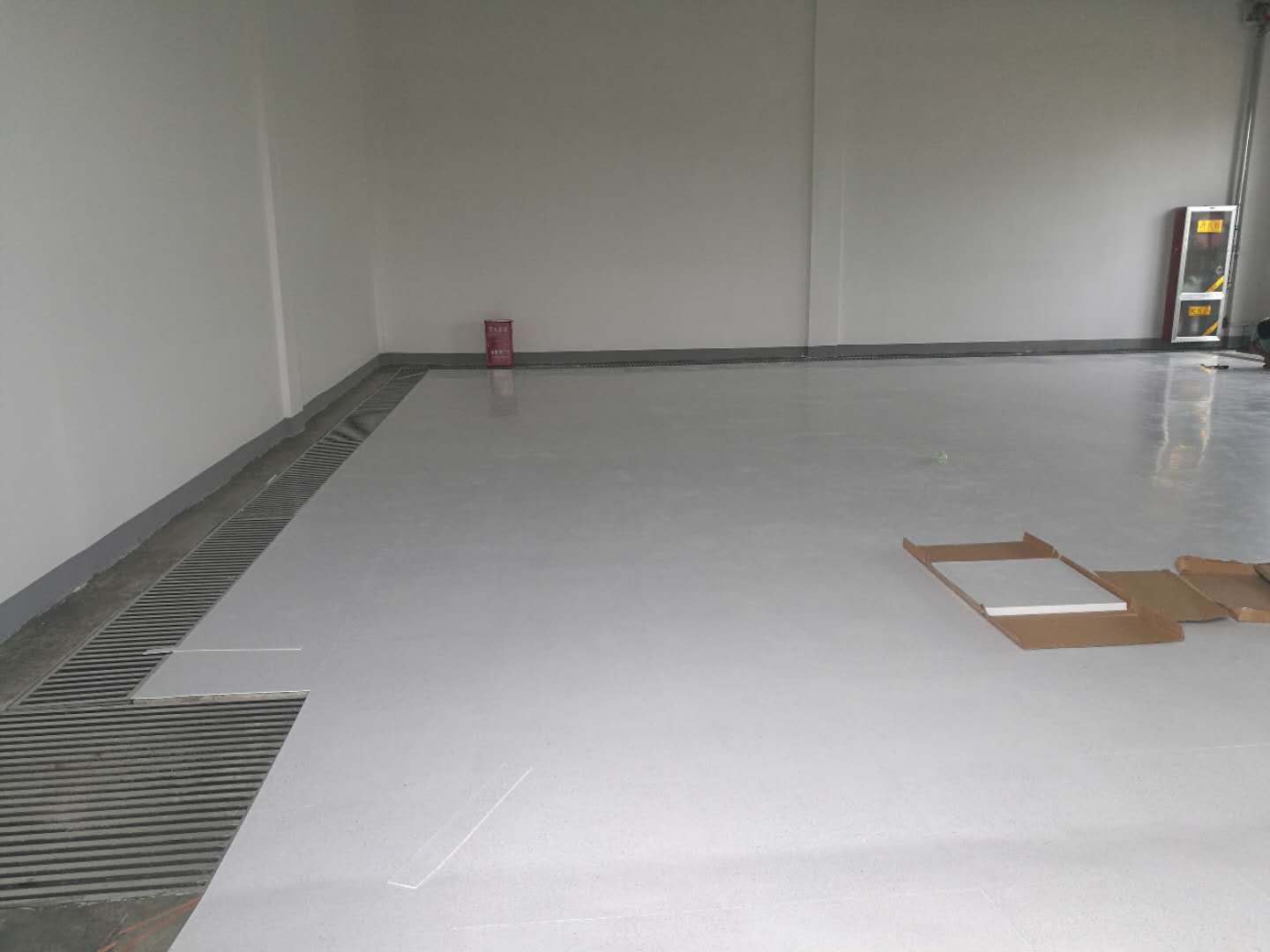 供應(yīng)青島機(jī)房架空防靜電地板
