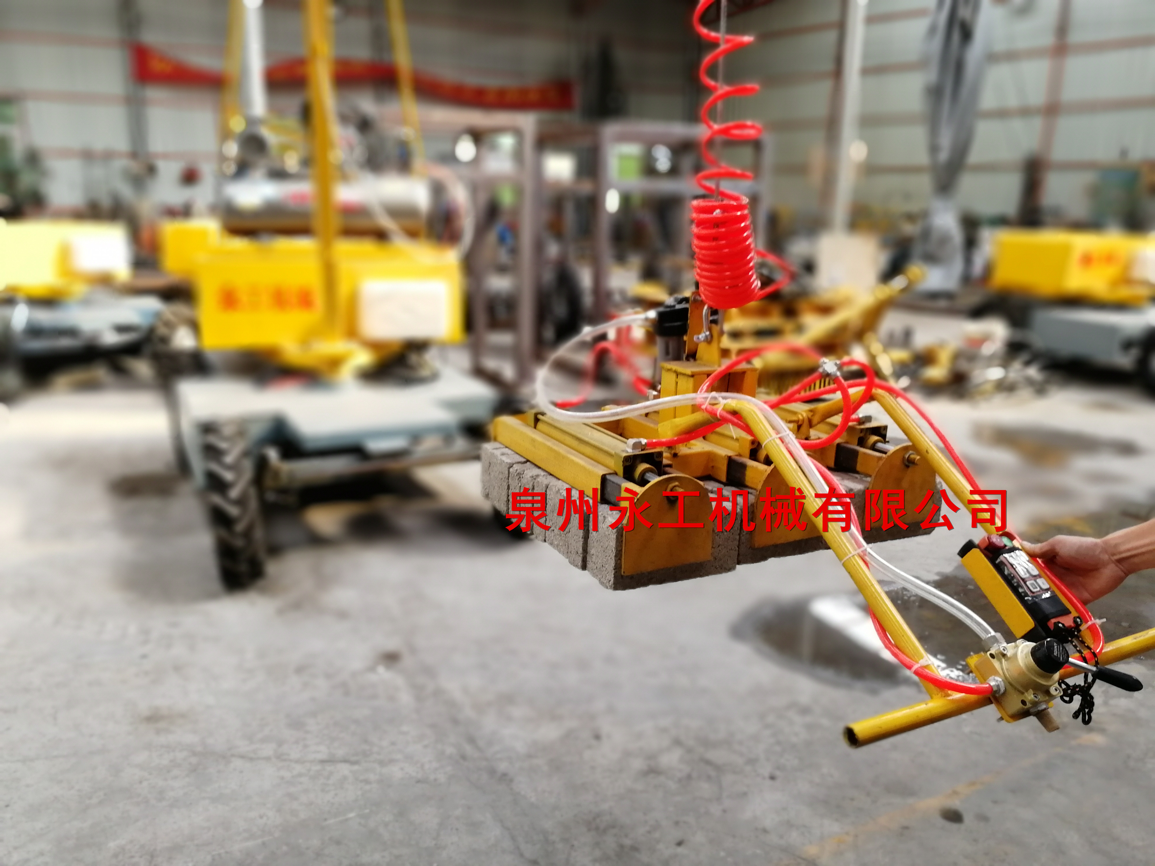 廠家直銷磚機(jī)碼磚機(jī)，裝磚機(jī)