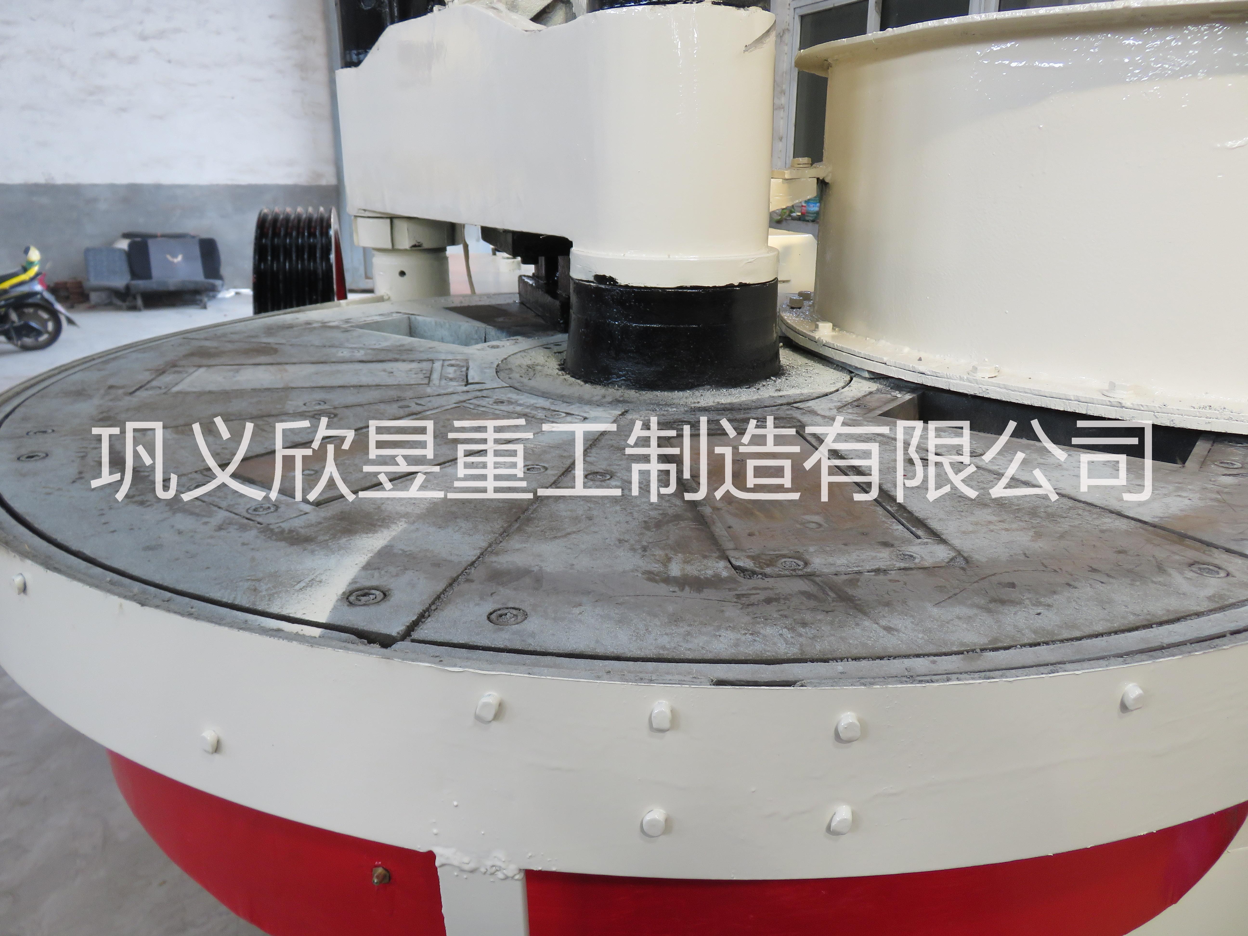 壓磚機(jī) 八孔盤轉(zhuǎn)式壓磚機(jī) 標(biāo)準(zhǔn)壓磚機(jī)設(shè)備 盤式壓磚機(jī) 建筑標(biāo)磚壓制機(jī) 河南制磚機(jī)設(shè)備廠家