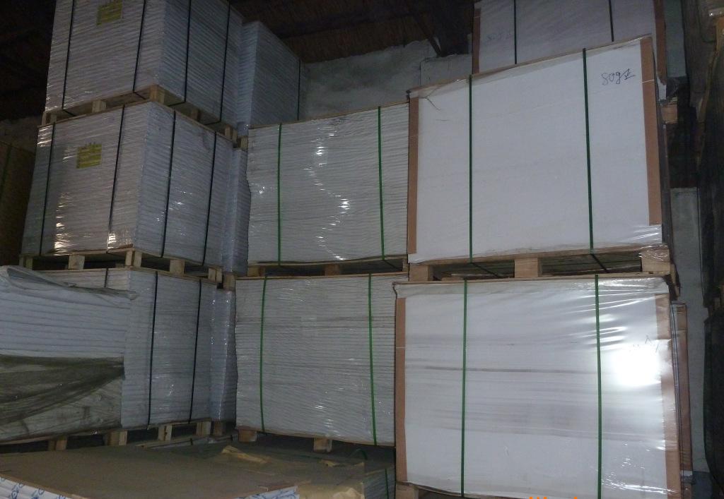 銅版紙 粉卡紙，