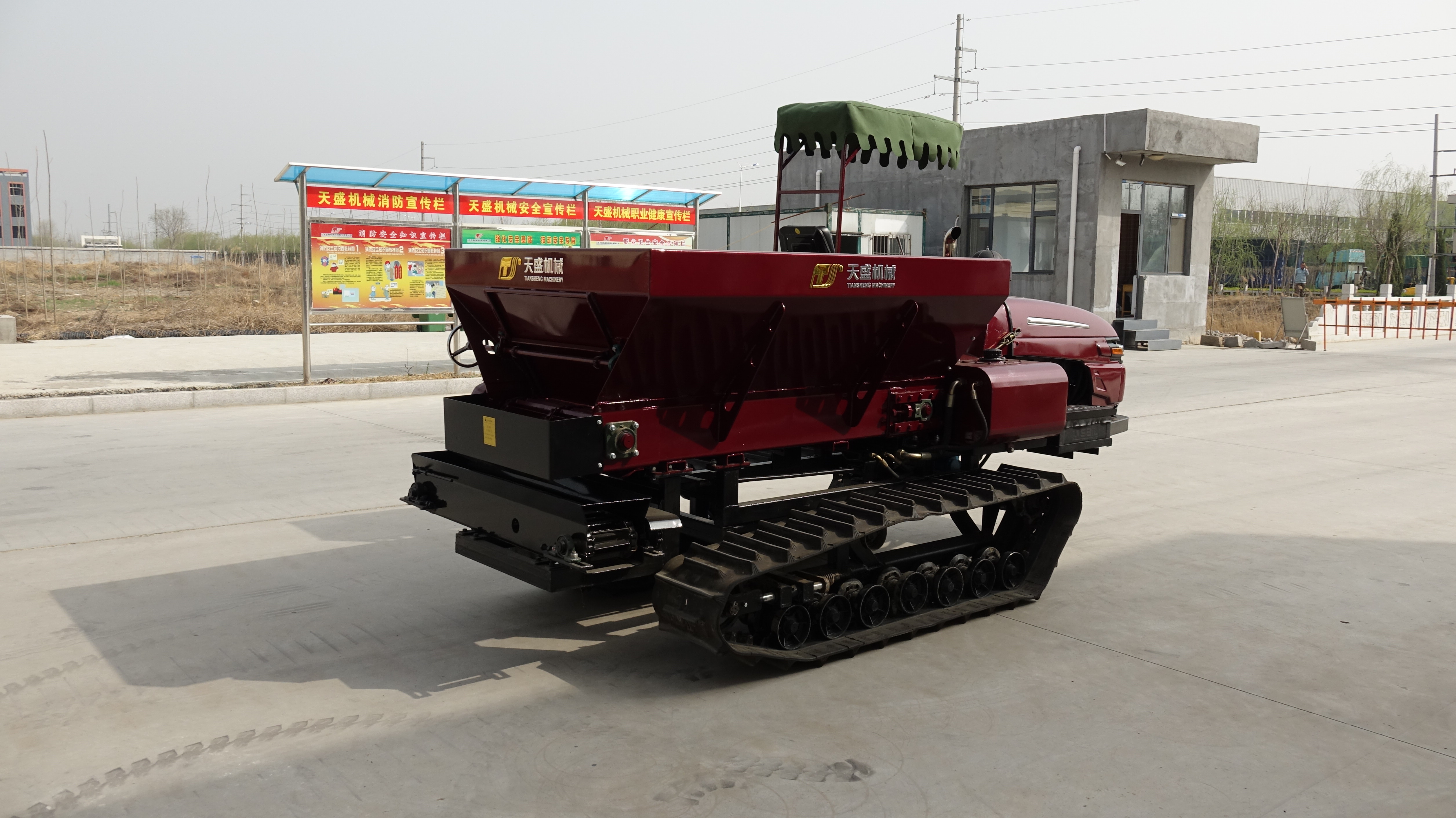 自動拋糞機(jī)，豬糞雞糞撒糞機(jī)