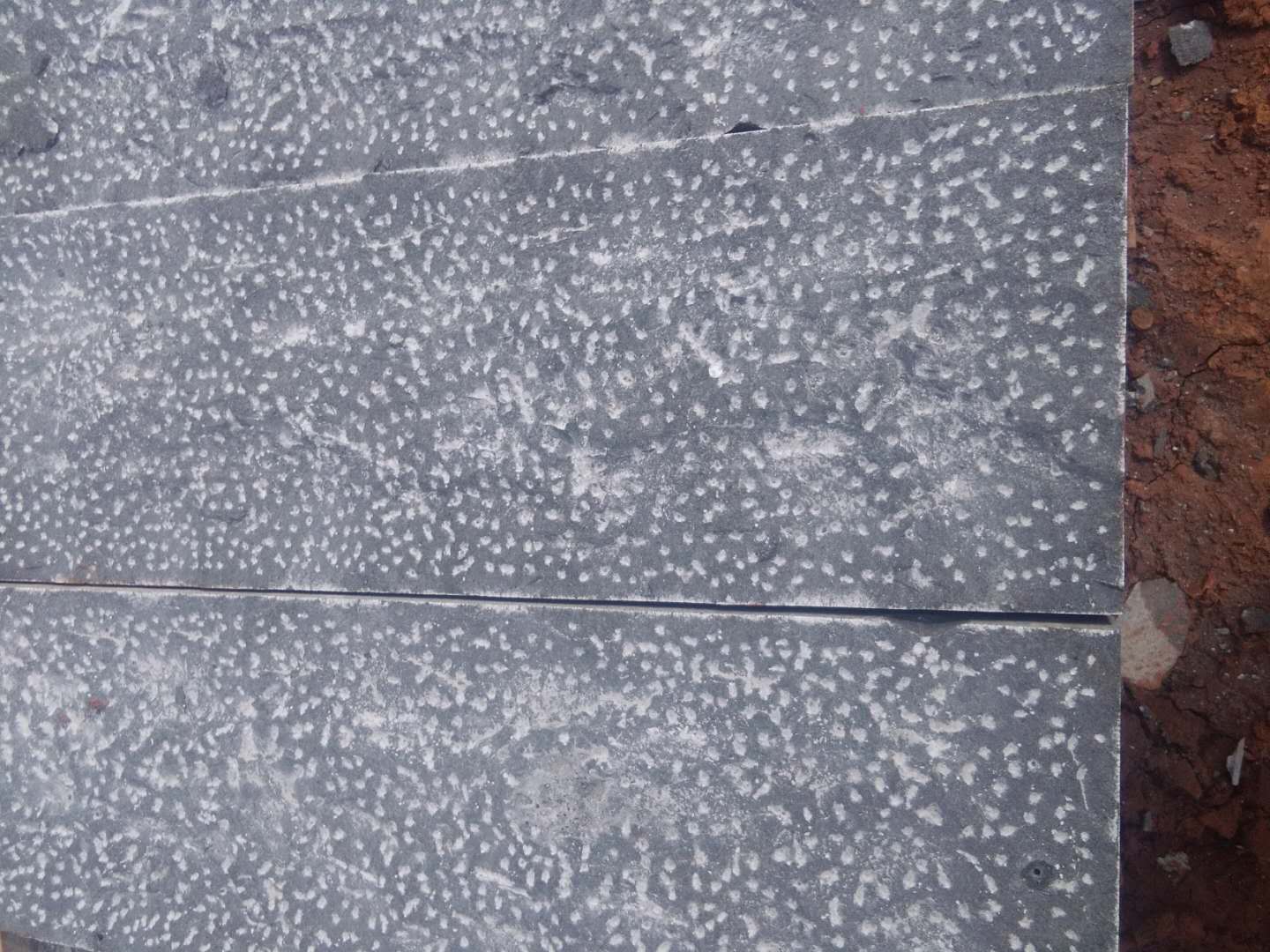 全國(guó)直銷 供應(yīng)內(nèi)蒙優(yōu)質(zhì)蒙古黑光面石材 內(nèi)蒙中國(guó)黑工程哪家好