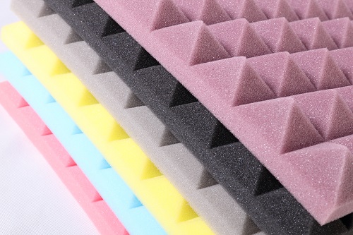 廣東｜廣州｜深圳吸音棉自粘復(fù)合消音隔音棉錄音棚雞蛋鼓房ktv墻體門(mén)窗隔音板材料