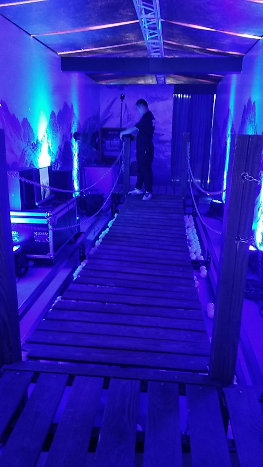 廣州VR雪山吊橋出租 深圳VR體驗吊橋 四種場景游戲