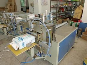 一次性護理墊機  醫(yī)用產(chǎn)婦墊護理墊床墊生產(chǎn)線