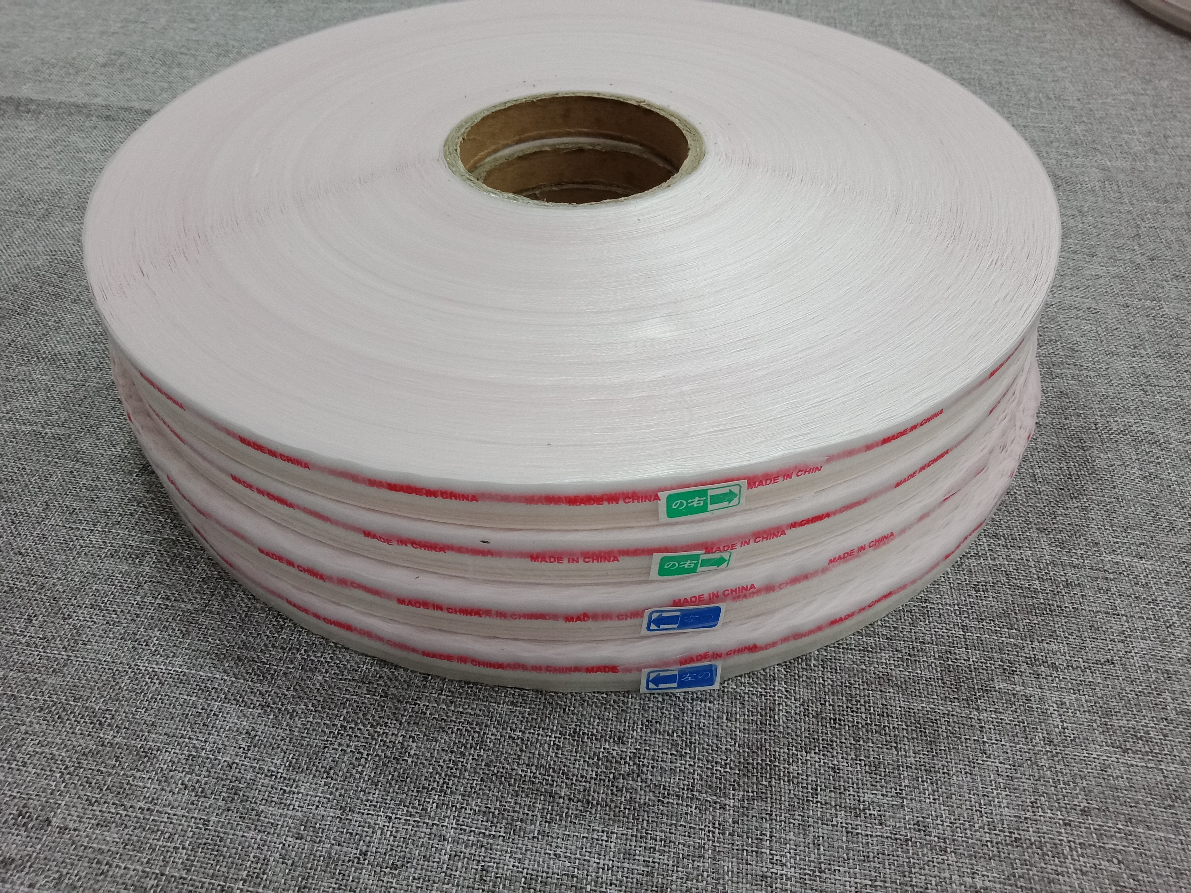 厚博特別印字MADE IN CHINA，為我中國制造。厚博PE封緘膠帶。