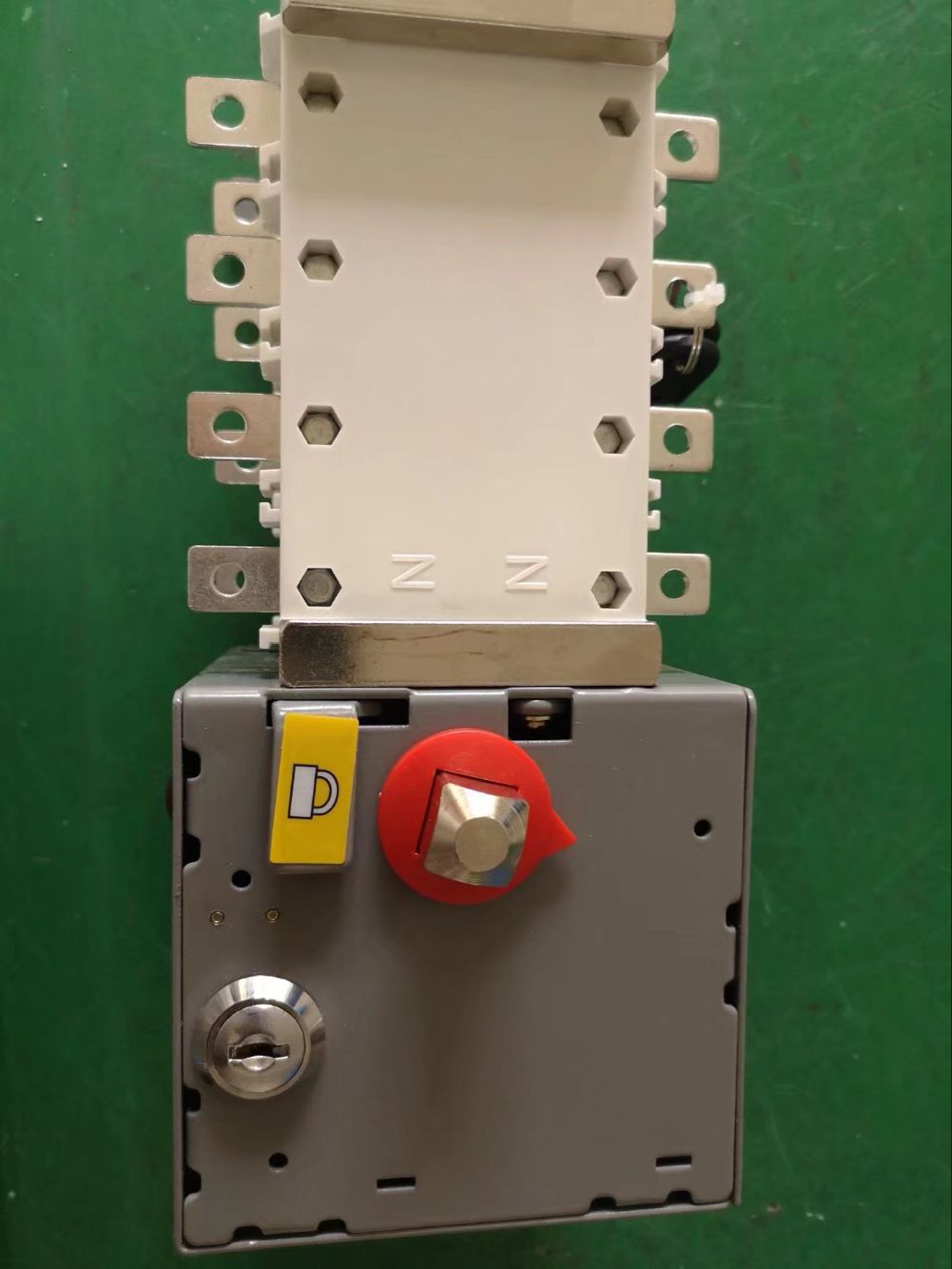 隔離雙電源轉(zhuǎn)換開關(guān) 雙電源廠家直銷 雙電源供應(yīng) 隔離雙電源圖片   雙電源1