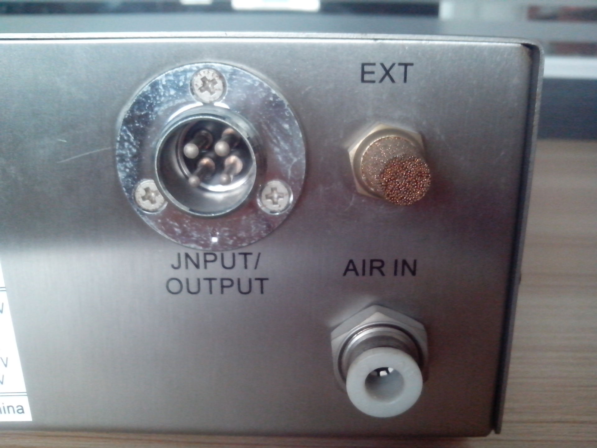 東莞點(diǎn)膠機(jī)堅(jiān)成電子自動(dòng)點(diǎn)膠機(jī)硅膠噴射含針頭配件BES-3000涂膠機(jī) 半自動(dòng)點(diǎn)膠機(jī) 小型動(dòng)點(diǎn)膠機(jī)