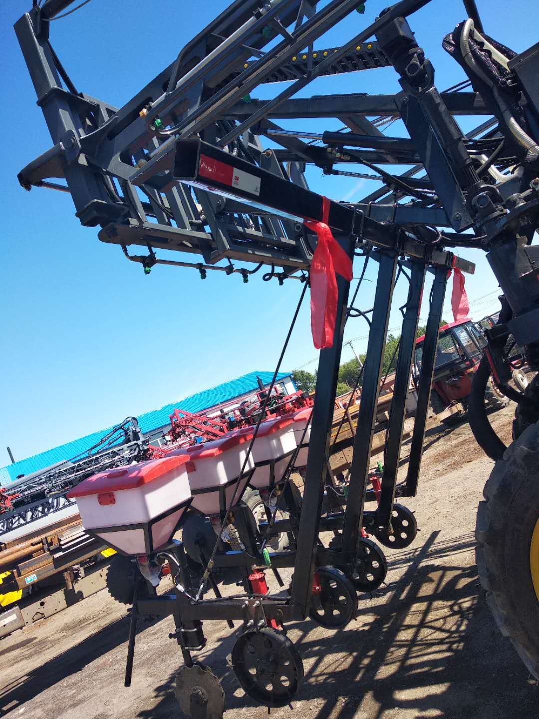 豐諾噴藥機(jī)18546408048可切頂施肥