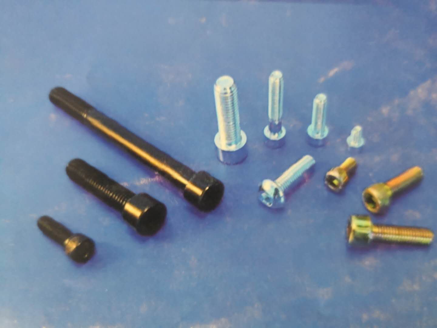 河北法蘭螺栓生產(chǎn)廠家直銷(xiāo)批發(fā)報(bào)價(jià)咨詢電話 法蘭螺栓樣板圖