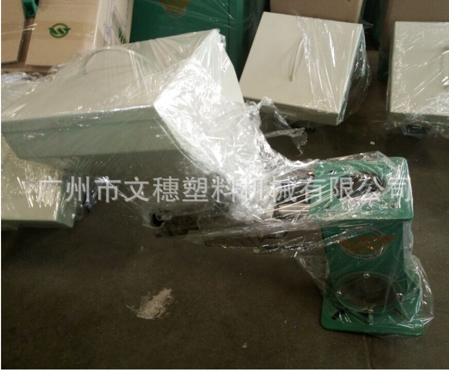色母機(jī) 體積式混合機(jī) 計(jì)量式色母機(jī) 單螺桿色母機(jī)廠家