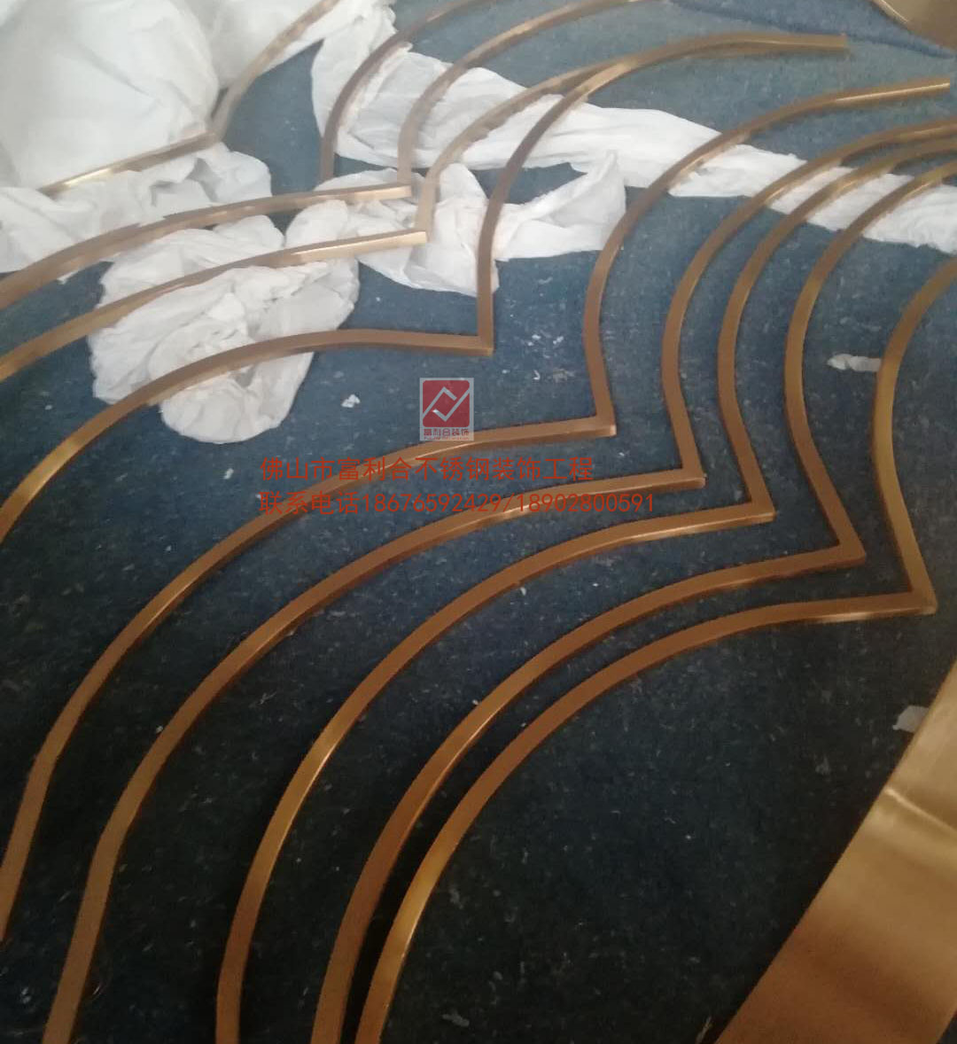 玫瑰金弧形線條廠家 天花包邊裝飾