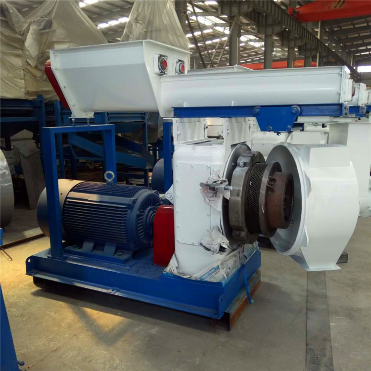 新型環(huán)保燃料顆粒機 鋸末木屑顆粒機 小型生物質(zhì)顆粒機生產(chǎn)線