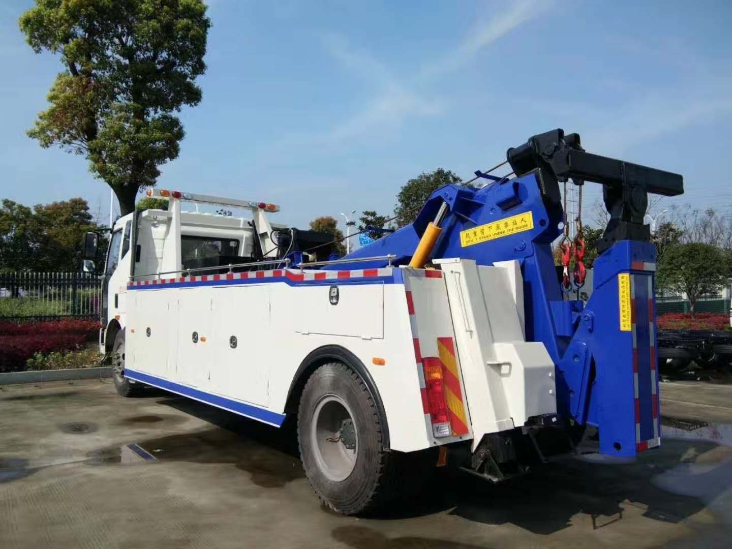 東風(fēng)*清障車價格 東風(fēng)拖吊連體*清障車價格