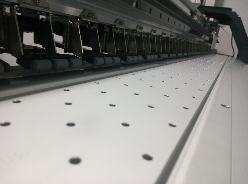 廠家直銷1.8m 墻紙壁畫打印機 PU皮革數(shù)碼印刷機 愛普生噴頭